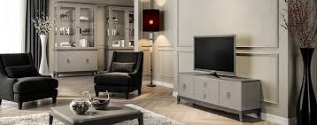 Как выбрать диван классический, который не будет выглядеть громоздким